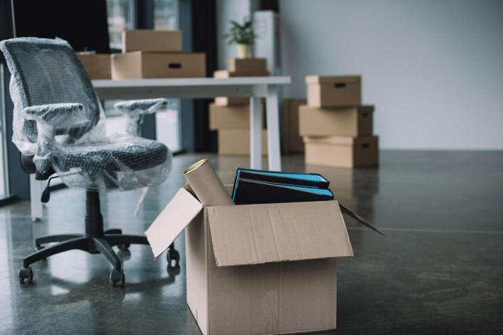 Nous pouvons transférer les bureaux.